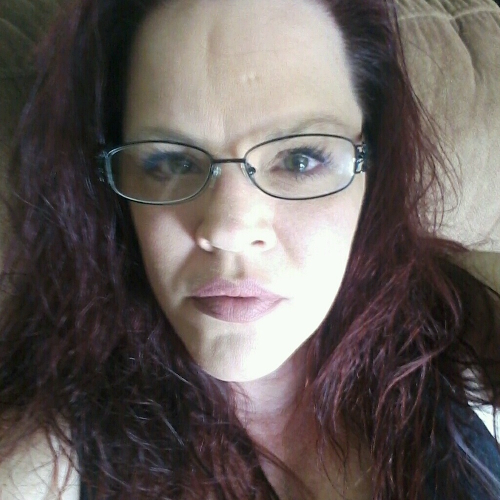 Meet your Posher, Jenelle